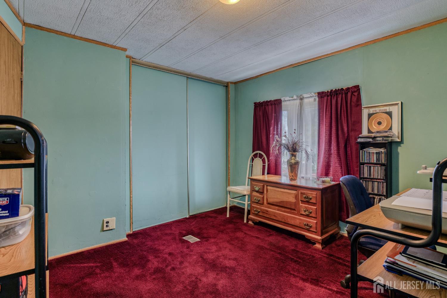 4 Byron Road North Brunswick, NJ 08902 - Photo 21 of 31