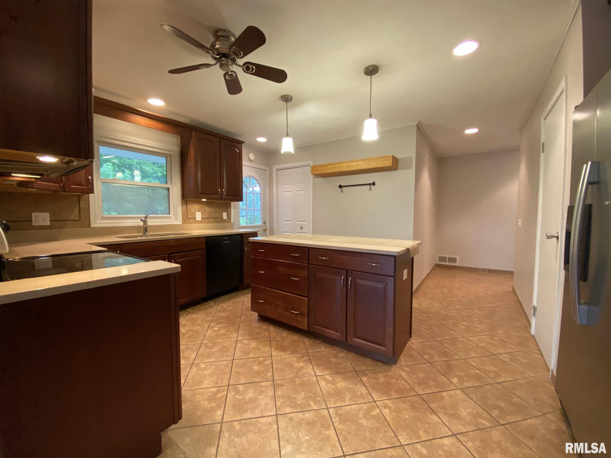 45 Bricker Circle Avon, IL 61415 - Photo 23 of 50