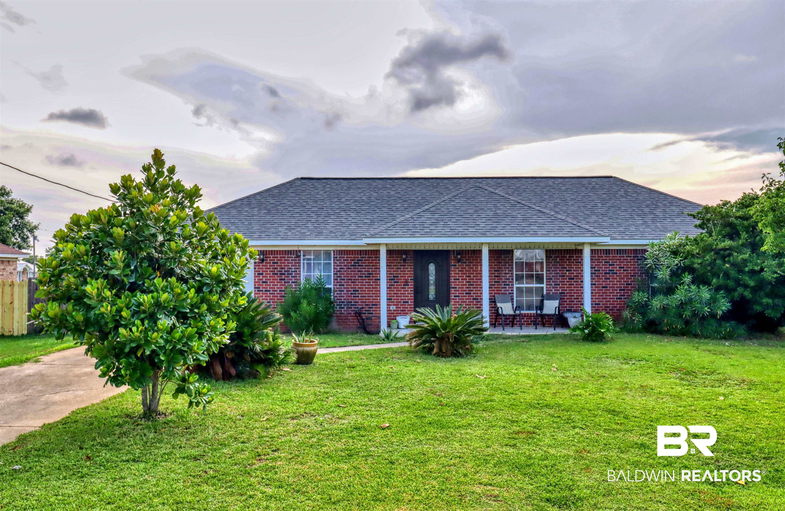 8833 Sherman Road Foley, AL 36535 - Photo 8 of 26 Front of the house