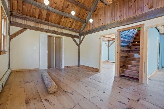 $385,000 | 192 Turkey Lane, Winthrop, ME 04364