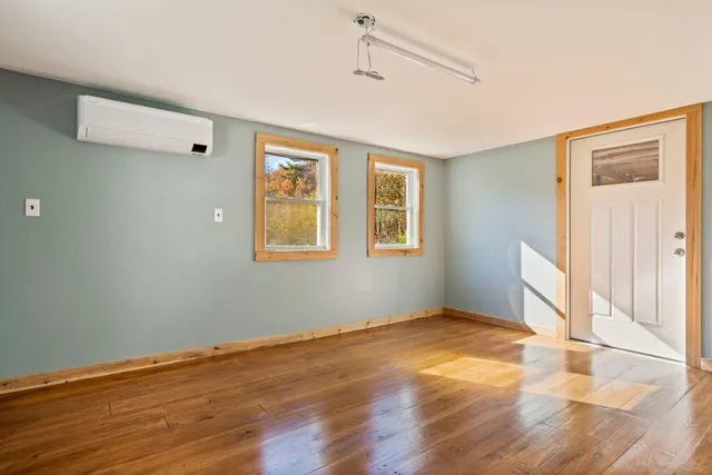 $385,000 | 192 Turkey Lane, Winthrop, ME 04364