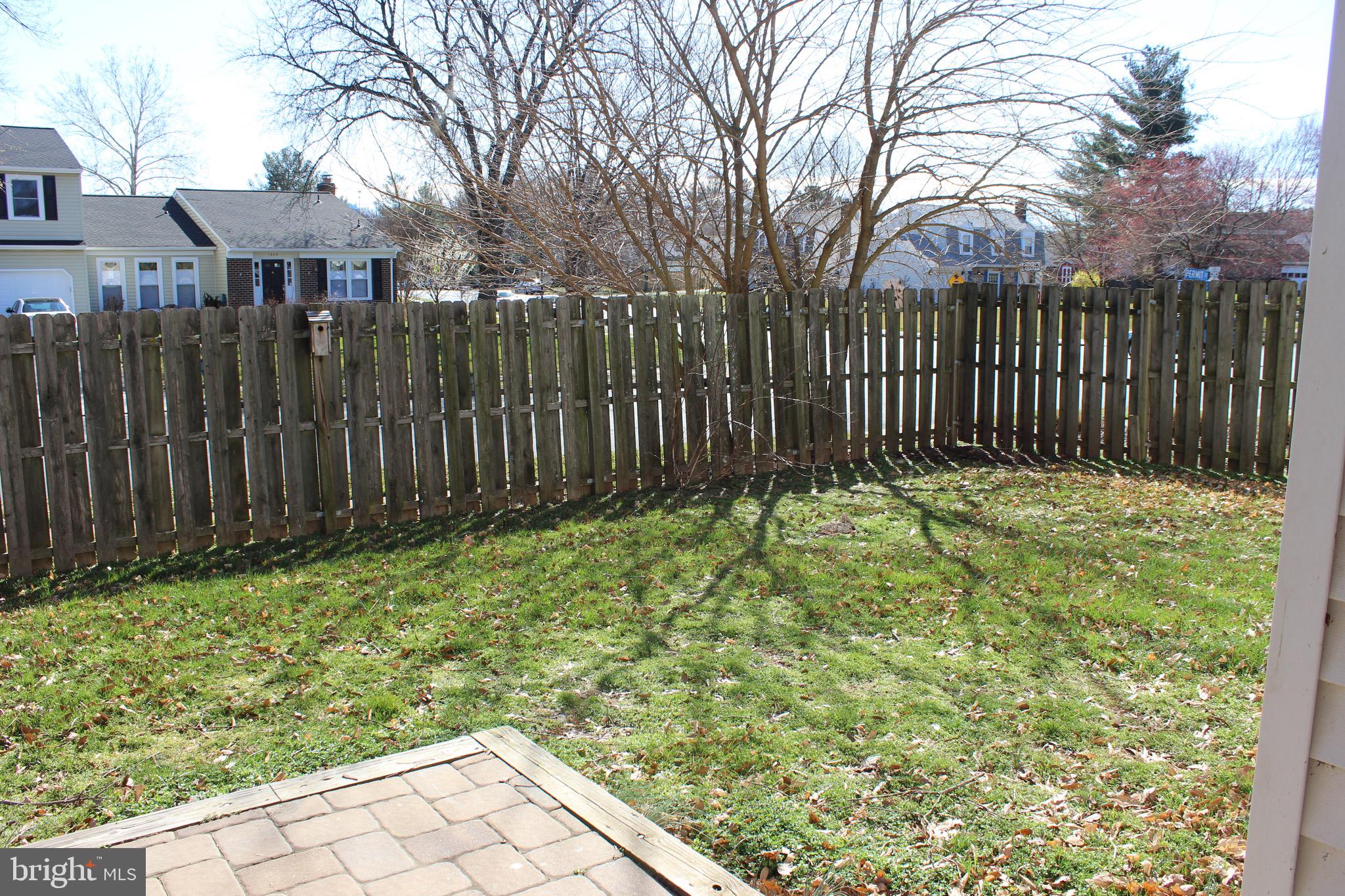 12716 Builders Road Herndon, VA 20170 - Photo 21 of 30 Fenced side yard
