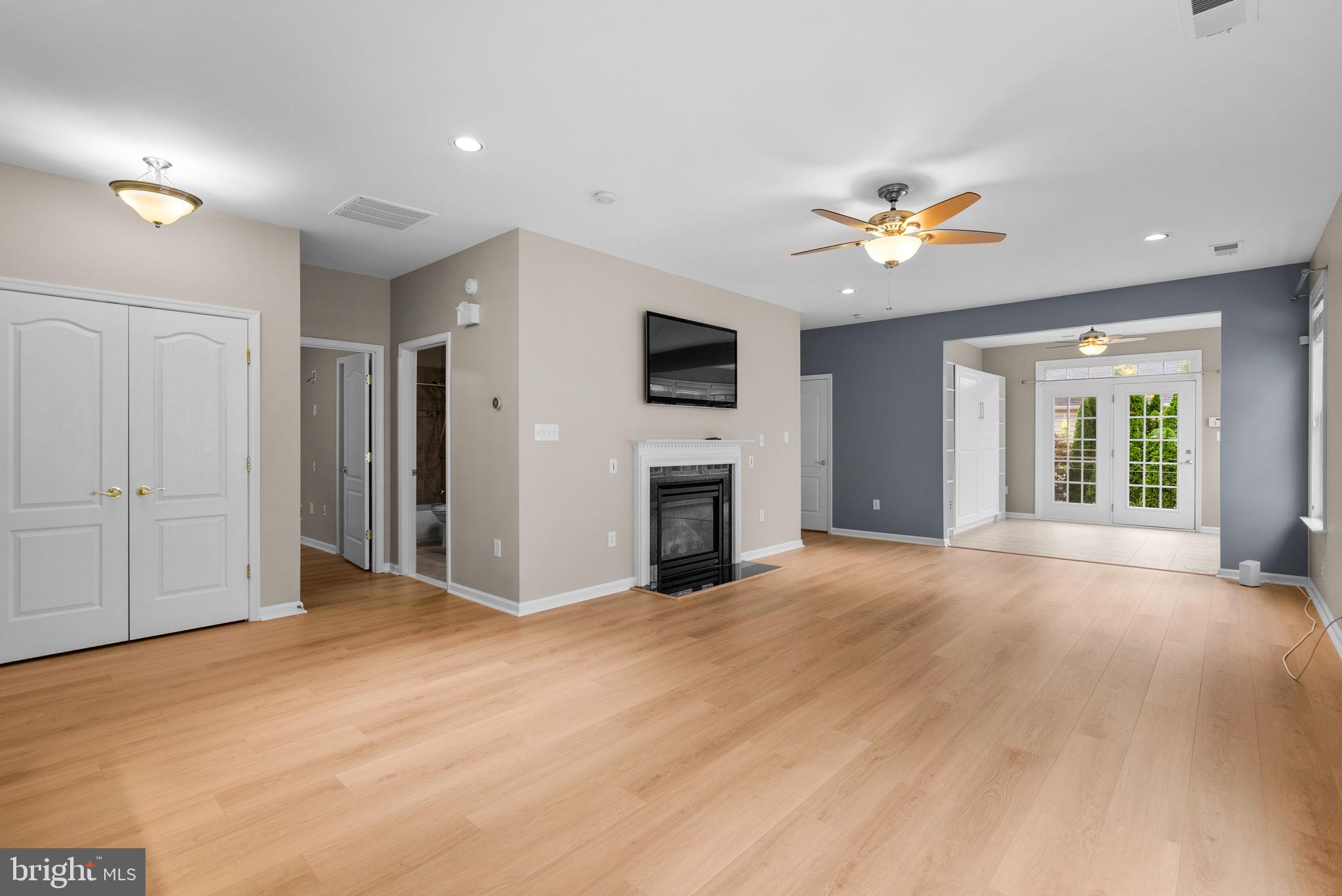 44357 Sunset Maple Drive Ashburn, VA 20147 - Photo 11 of 46 Gallery Image 11