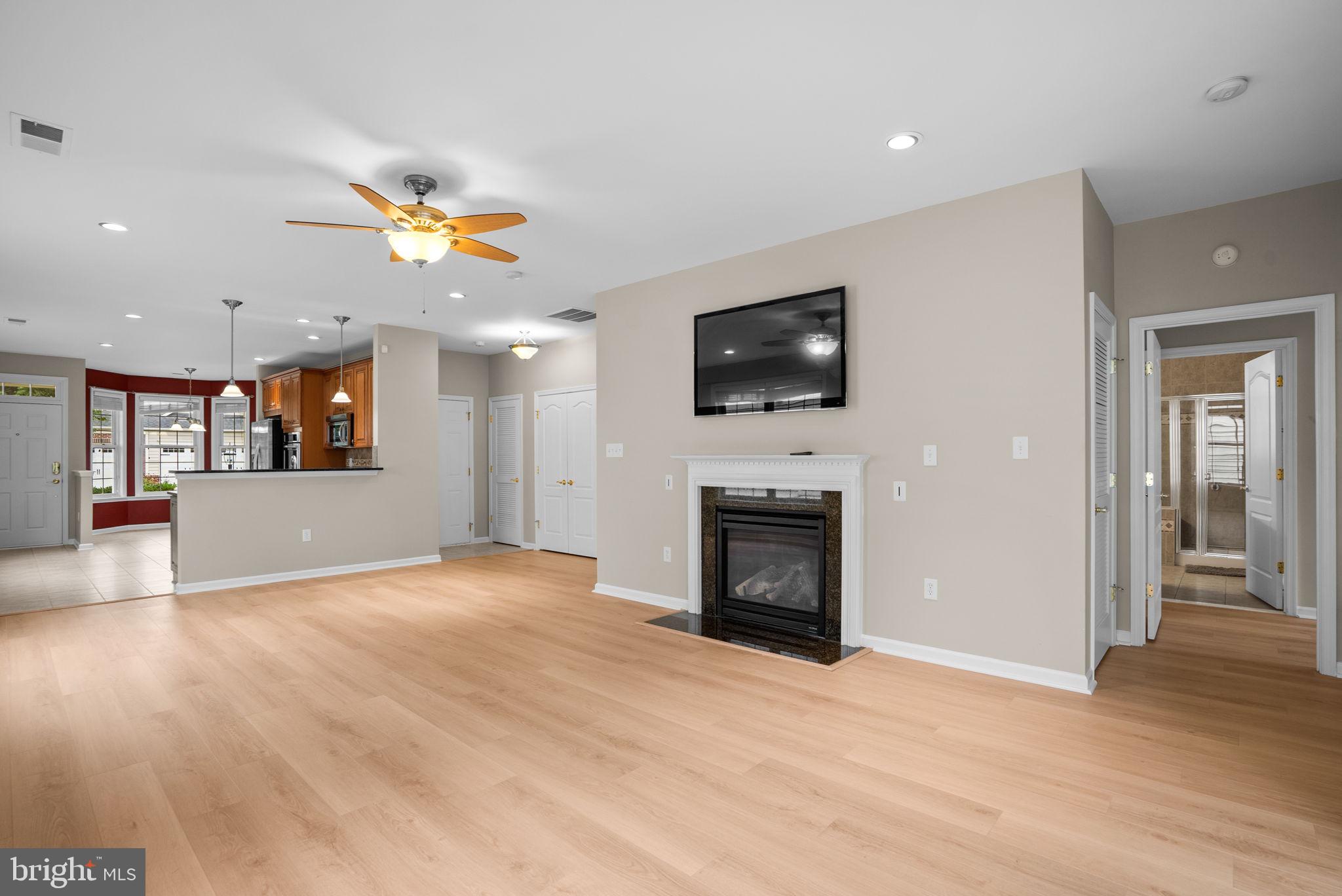 44357 Sunset Maple Drive Ashburn, VA 20147 - Photo 12 of 46 Gallery Image 12