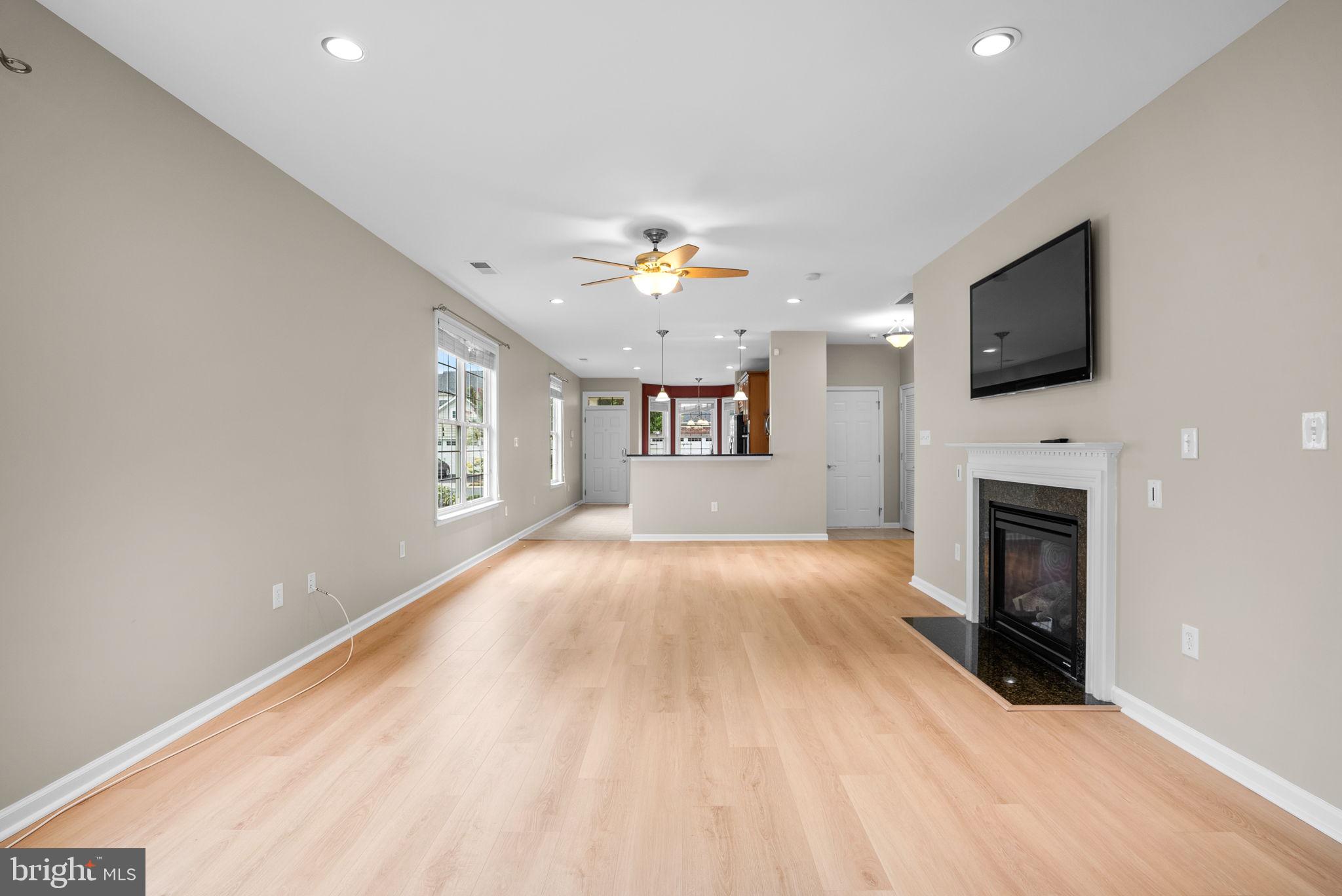 44357 Sunset Maple Drive Ashburn, VA 20147 - Photo 15 of 46 Gallery Image 15