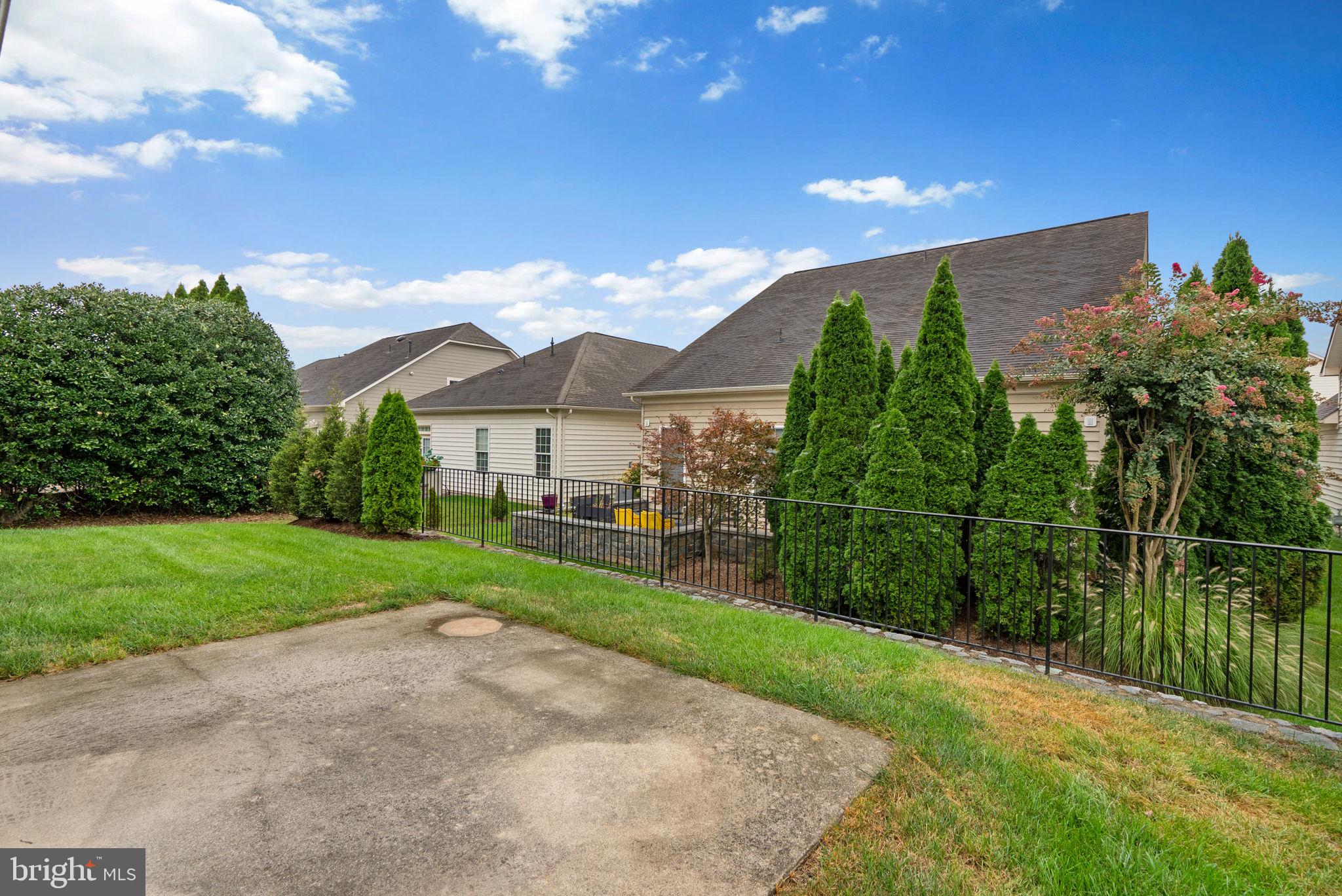 44357 Sunset Maple Drive Ashburn, VA 20147 - Photo 31 of 46 Gallery Image 31