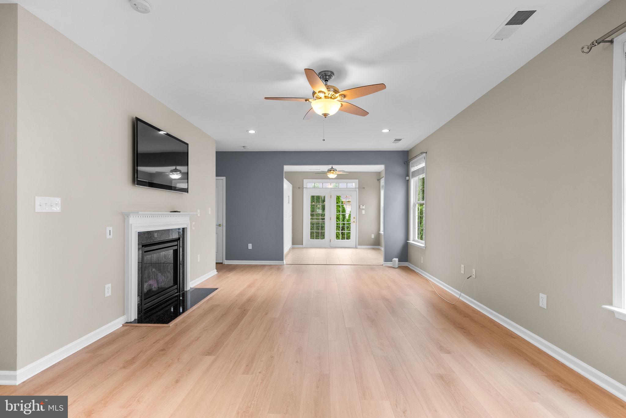 44357 Sunset Maple Drive Ashburn, VA 20147 - Photo 10 of 46 Gallery Image 10