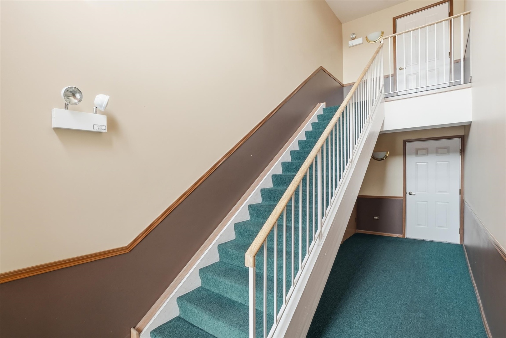 4223 West 76th Street, Unit 204 Chicago, IL 60652 - Photo 2 of 19