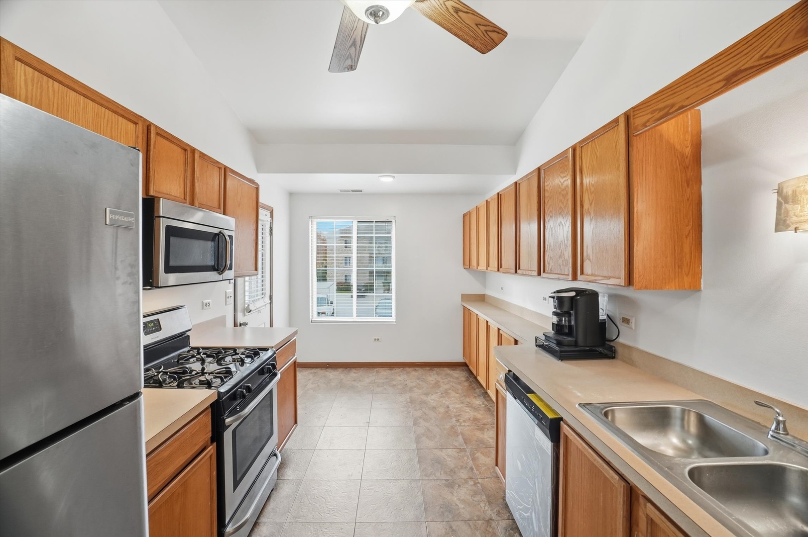 4223 West 76th Street, Unit 204 Chicago, IL 60652 - Photo 10 of 19