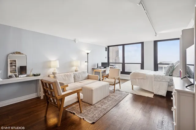 $255,000 | 1030 North State Street, Unit 51J, Chicago, IL 60610