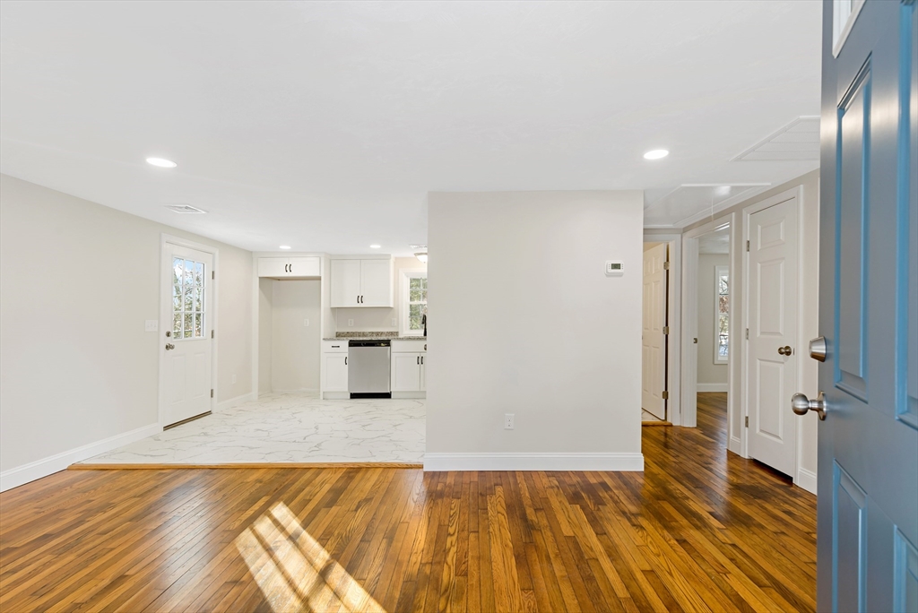 11 Wompanoag Road Sagamore Beach, MA 02562 - Photo 6 of 21