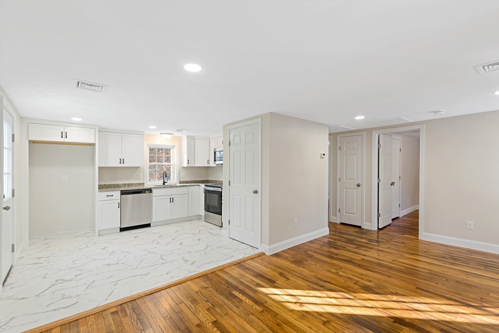 11 Wompanoag Road Sagamore Beach, MA 02562 - Photo 7 of 21