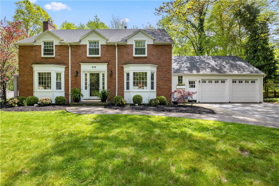 658 Oakridge Drive Irondequoit, NY 14617 - Photo 1 of 49