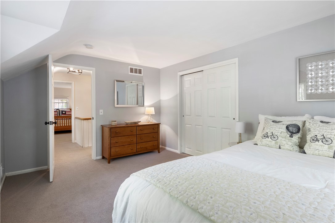 658 Oakridge Drive Irondequoit, NY 14617 - Photo 25 of 49