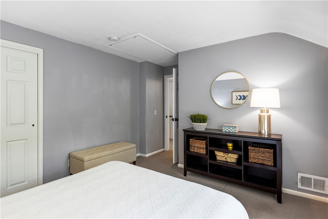 658 Oakridge Drive Irondequoit, NY 14617 - Photo 29 of 49