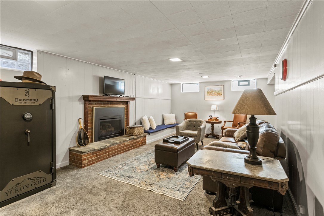 658 Oakridge Drive Irondequoit, NY 14617 - Photo 32 of 49