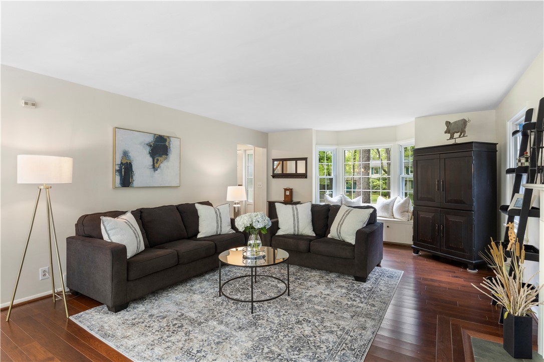 658 Oakridge Drive Irondequoit, NY 14617 - Photo 7 of 49