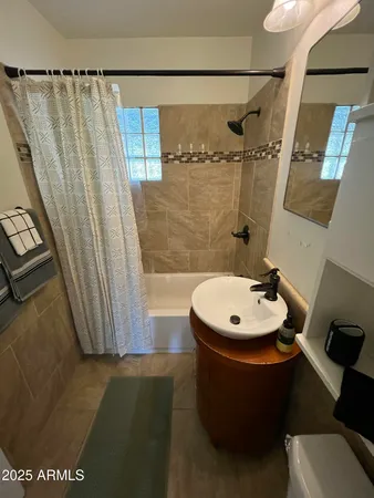 $2,100 | 1934 East Mitchell Drive, Phoenix, AZ 85016