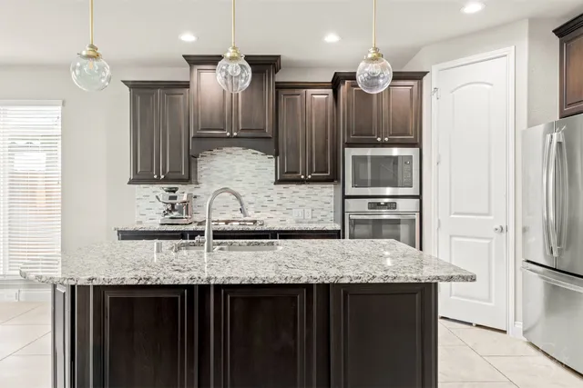 $3,100 | 28426 Asher Falls Lane, Fulshear, TX 77441