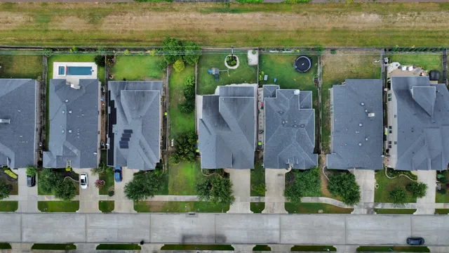 $3,100 | 28426 Asher Falls Lane, Fulshear, TX 77441