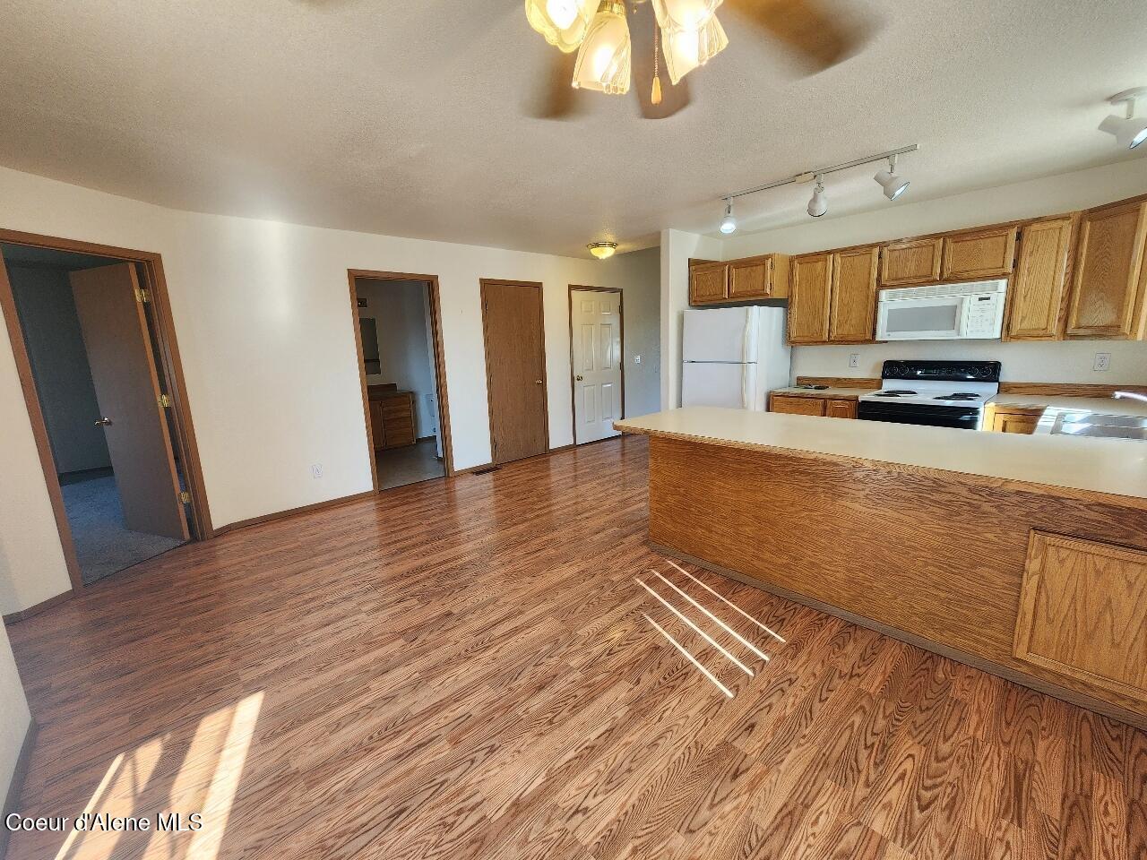 13947 Lauren Loop Rathdrum, ID 83858 - Photo 11 of 22 Kitchen & Dining