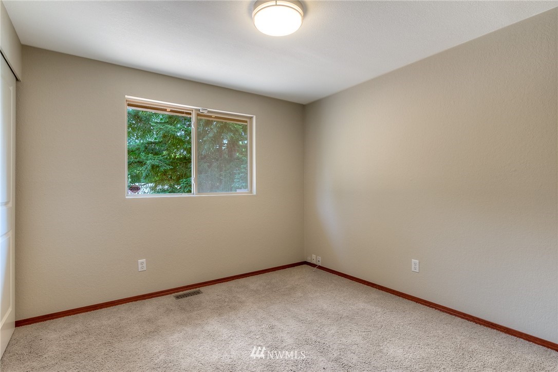 17830 25th Drive Southeast Bothell, WA 98012 - Photo 11 of 23