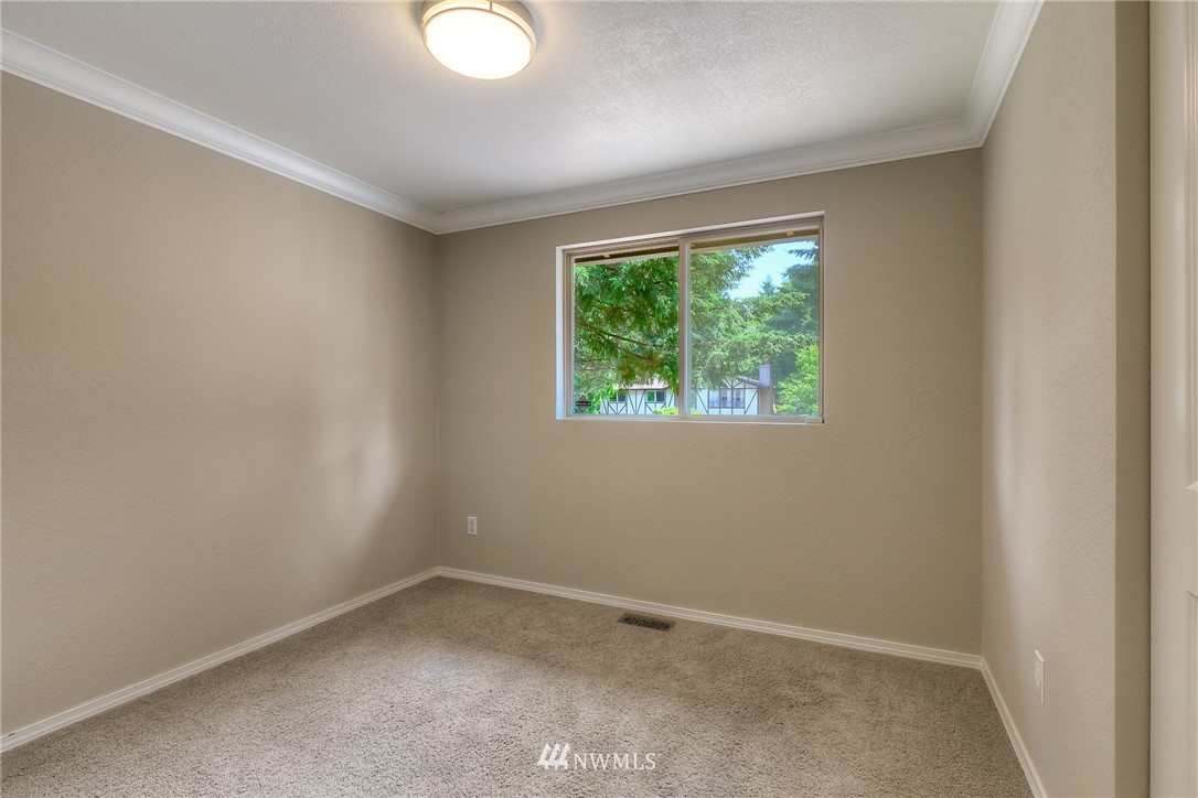 17830 25th Drive Southeast Bothell, WA 98012 - Photo 13 of 23
