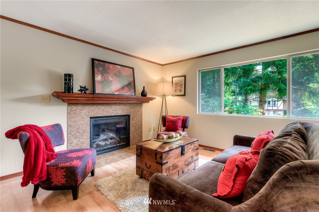 17830 25th Drive Southeast Bothell, WA 98012 - Photo 3 of 23