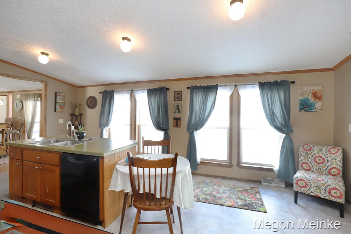5183 Wooldridge Road Belding, MI 48809 - Photo 12 of 28 IMG_5194