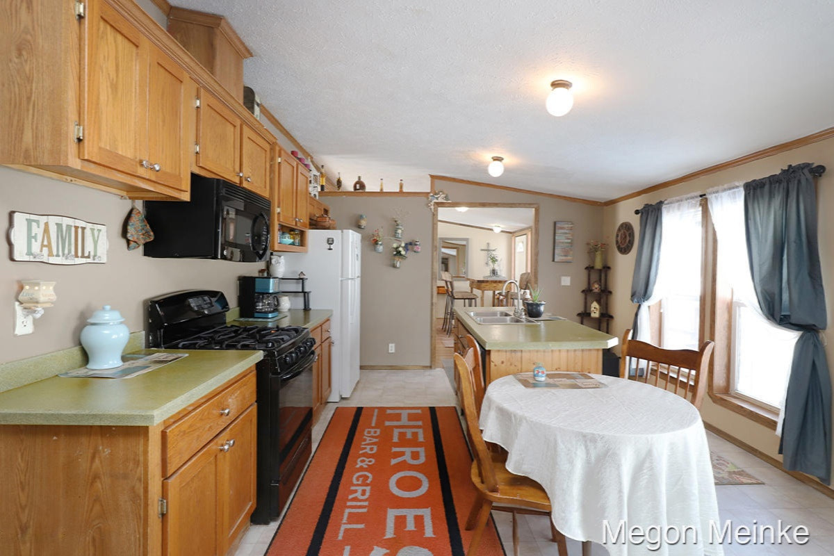 5183 Wooldridge Road Belding, MI 48809 - Photo 13 of 28 IMG_5195