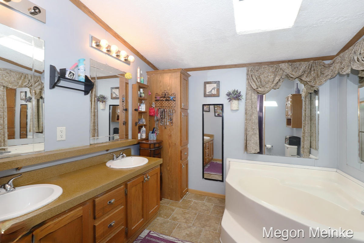5183 Wooldridge Road Belding, MI 48809 - Photo 17 of 28 IMG_5199
