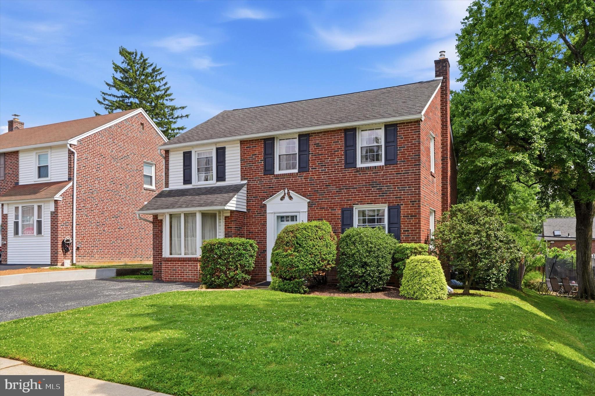 204 Flintlock Road Drexel Hill, PA 19026 - Photo 3 of 35