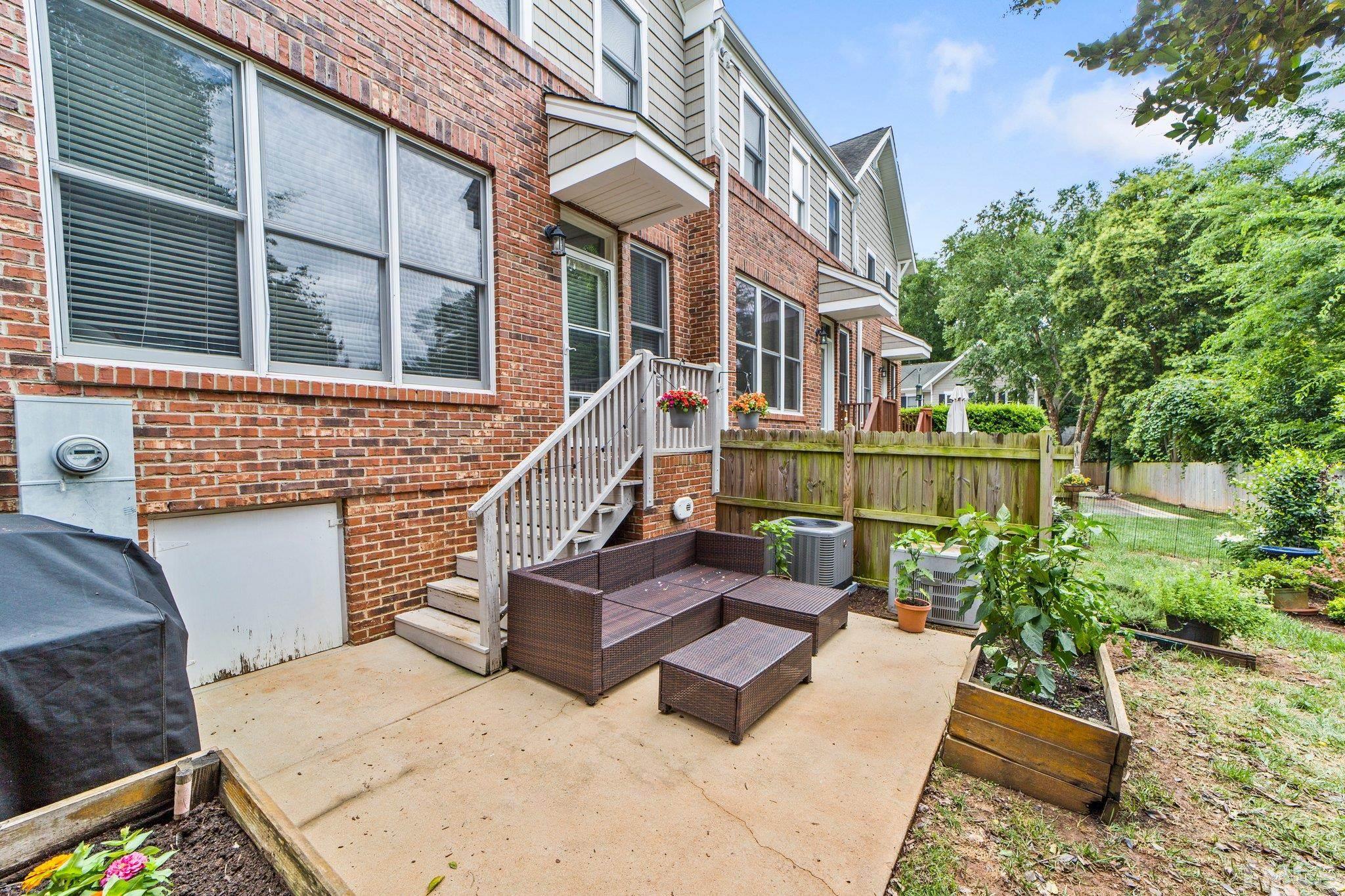 1825 Saluda Court Raleigh, NC 27608 - Photo 25 of 31