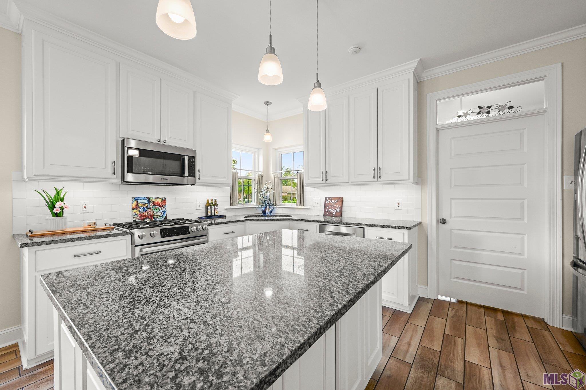 322 Donovan Court Baton Rouge, LA 70815 - Photo 8 of 24 Gallery Image 8