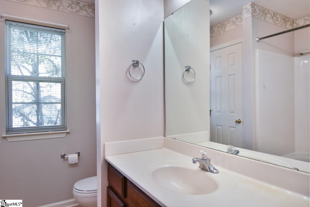 704 Sugar Maple Court Fountain Inn, SC 29644 - Photo 18 of 35 Gallery Image 18