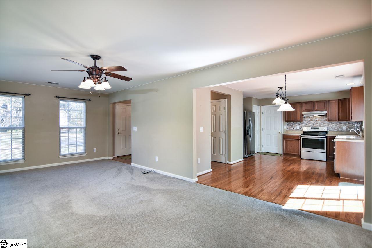 704 Sugar Maple Court Fountain Inn, SC 29644 - Photo 4 of 35 Gallery Image 4