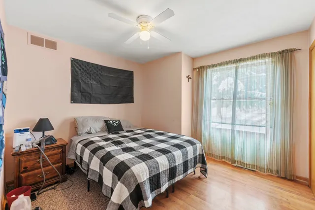 $199,900 | 116 Liverpool Drive Southeast, Poplar Grove, IL 61065