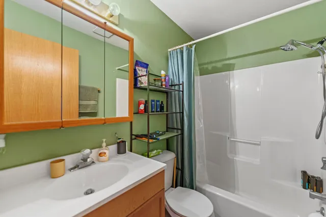 $199,900 | 116 Liverpool Drive Southeast, Poplar Grove, IL 61065