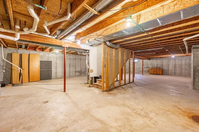 $199,900 | 116 Liverpool Drive Southeast, Poplar Grove, IL 61065