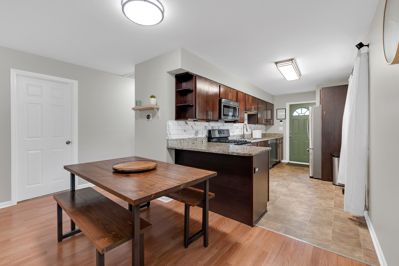 52 Sparrow Road Carpentersville, IL 60110 - Photo 14 of 24