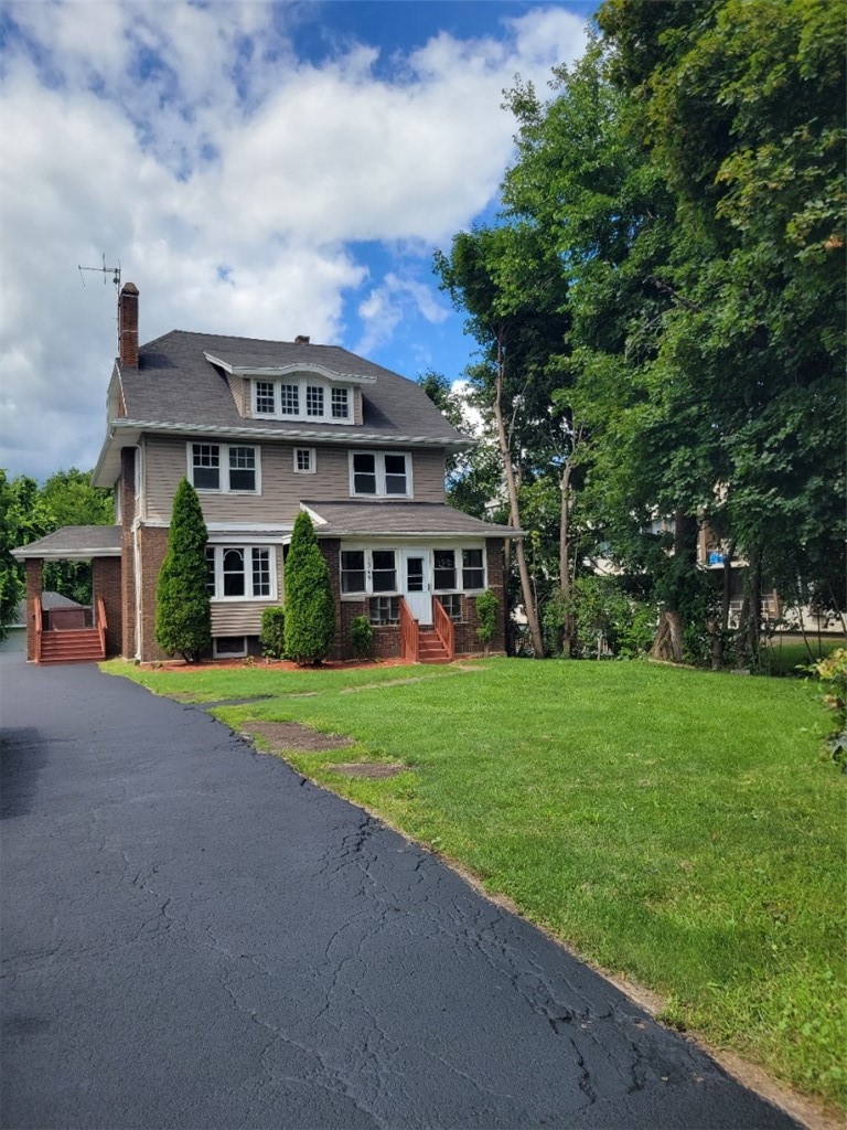 1349 Lake Avenue Rochester, NY 14613 - Photo 1 of 1 Front view