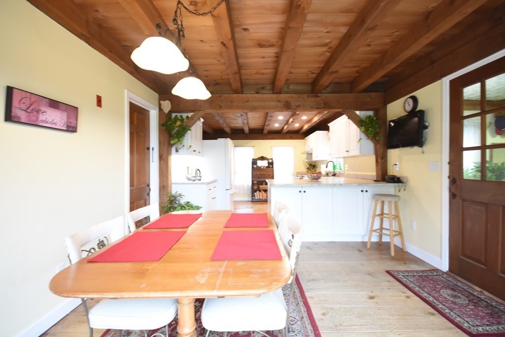 262 Lions Mouth Road Amesbury, MA 01913 - Photo 4 of 41