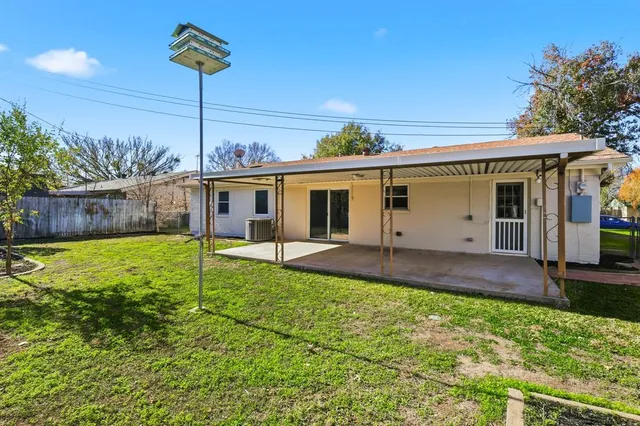 $2,150 | 808 Bridle Avenue, White Settlement, TX 76108