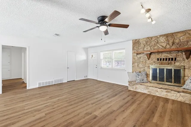 $2,150 | 808 Bridle Avenue, White Settlement, TX 76108