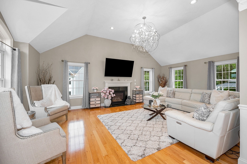 61 Saddle Road Dracut, MA 01826 - Photo 6 of 40