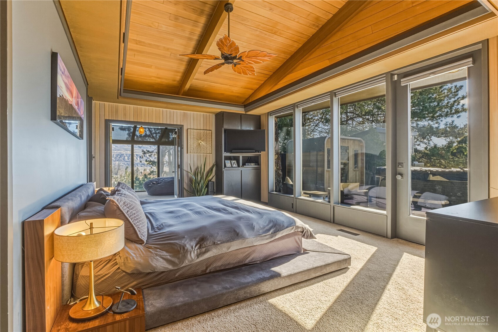 218 Sunnyslope Heights Road Wenatchee, WA 98801 - Photo 16 of 38