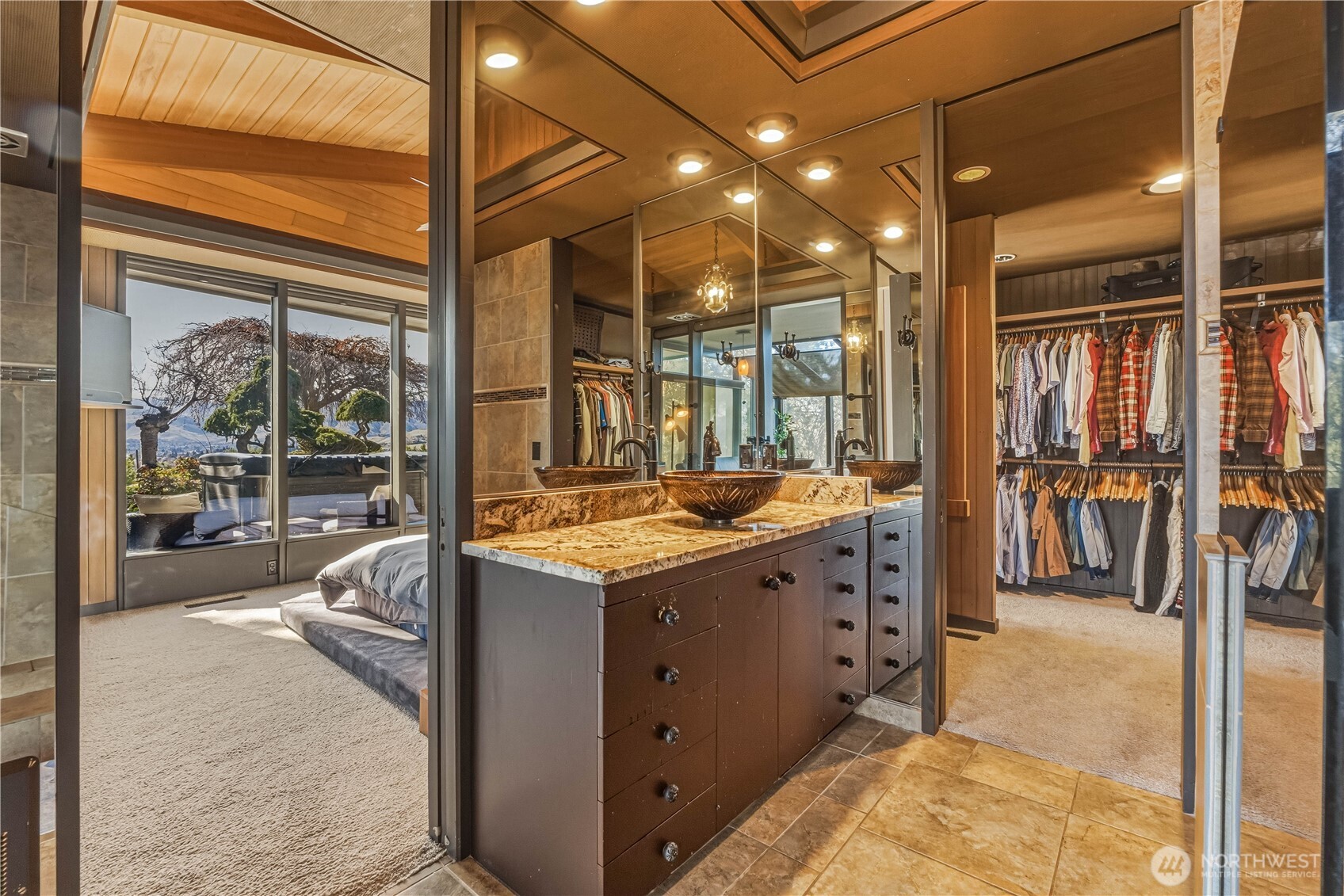 218 Sunnyslope Heights Road Wenatchee, WA 98801 - Photo 21 of 38