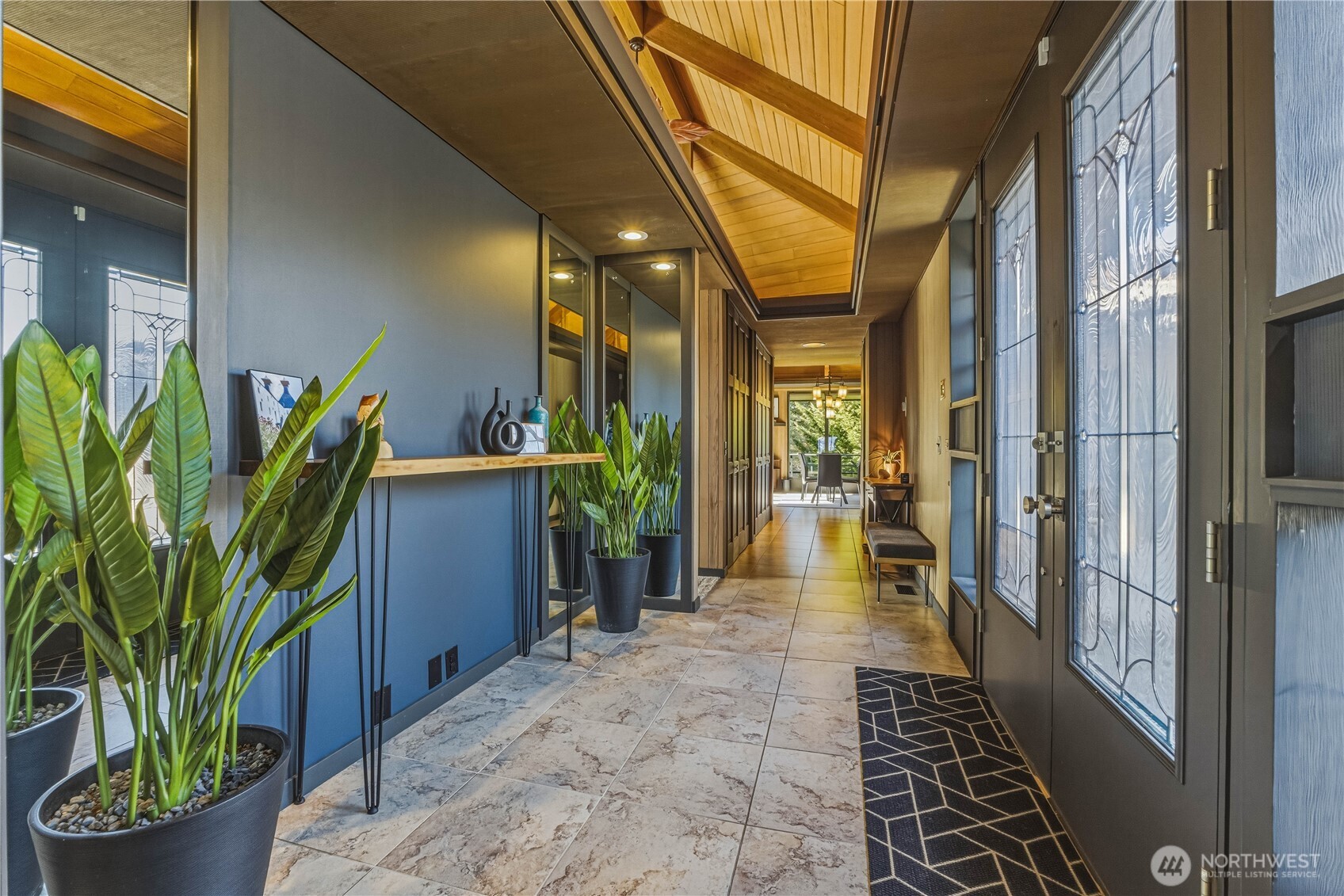 218 Sunnyslope Heights Road Wenatchee, WA 98801 - Photo 5 of 38