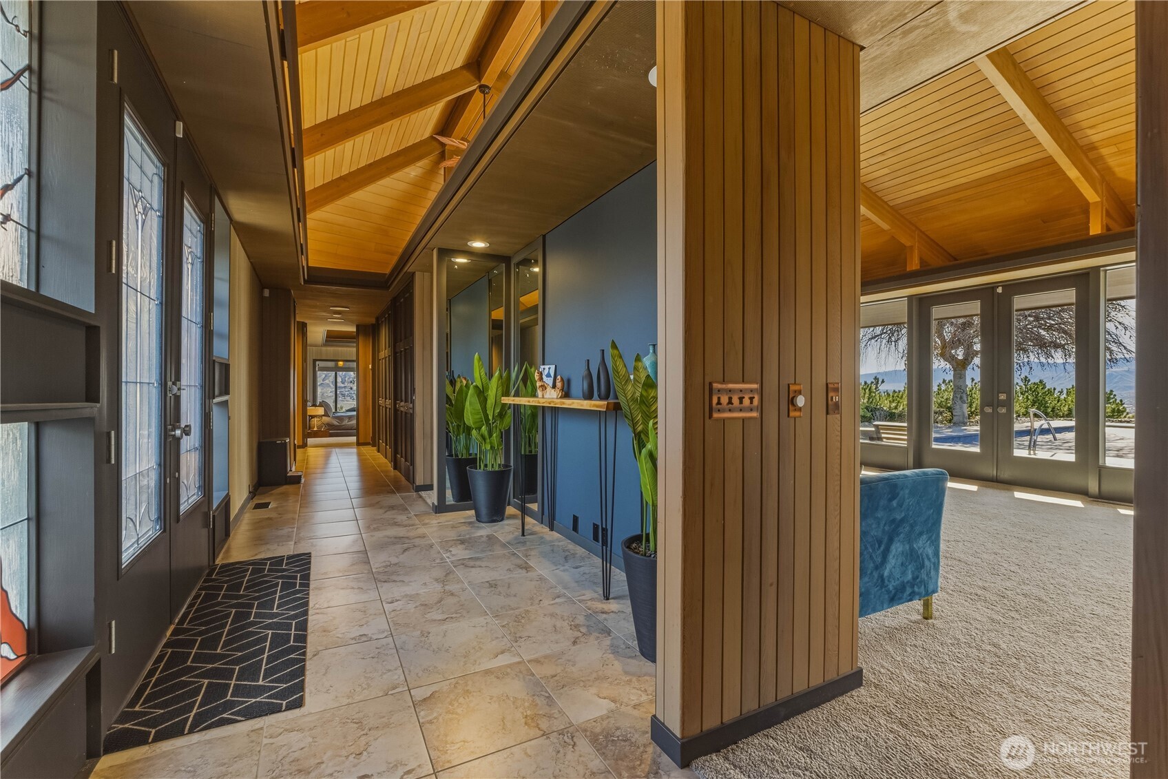 218 Sunnyslope Heights Road Wenatchee, WA 98801 - Photo 6 of 38