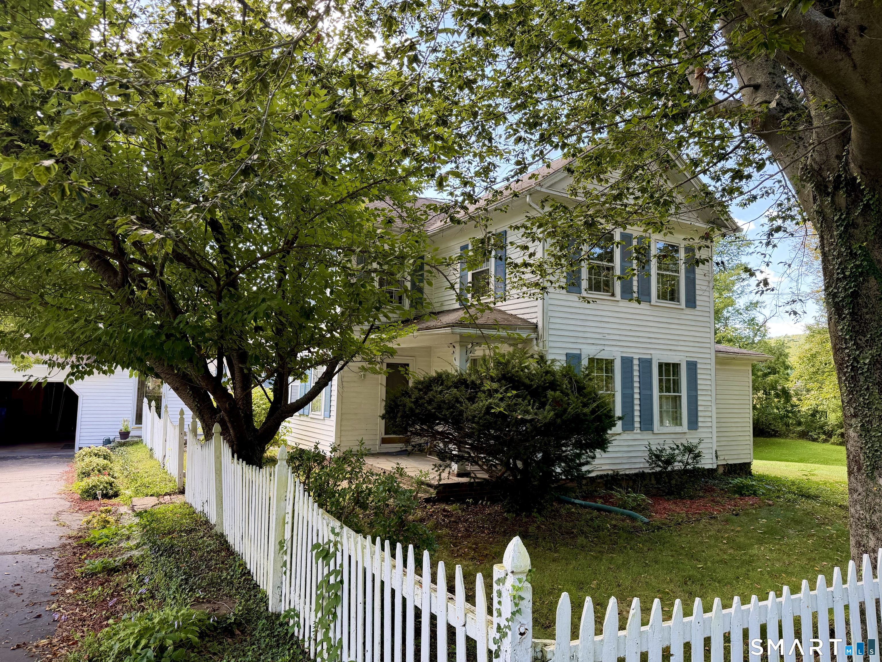 1823 Mountain Road Suffield, CT 06093 - Photo 2 of 23 Gallery Image 2